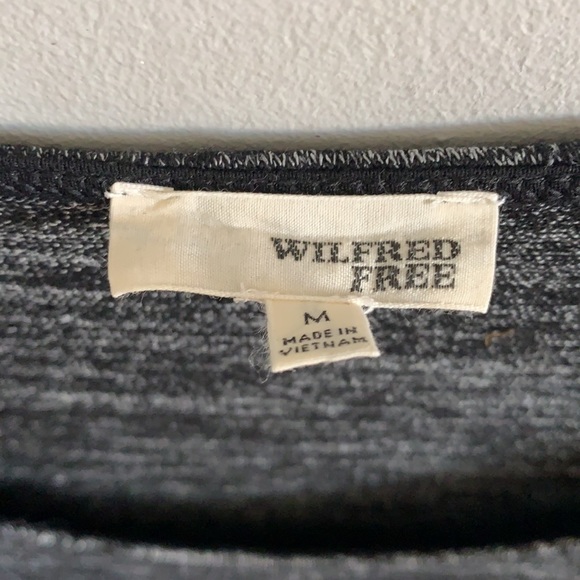 Aritzia tee dress - Picture 2 of 4